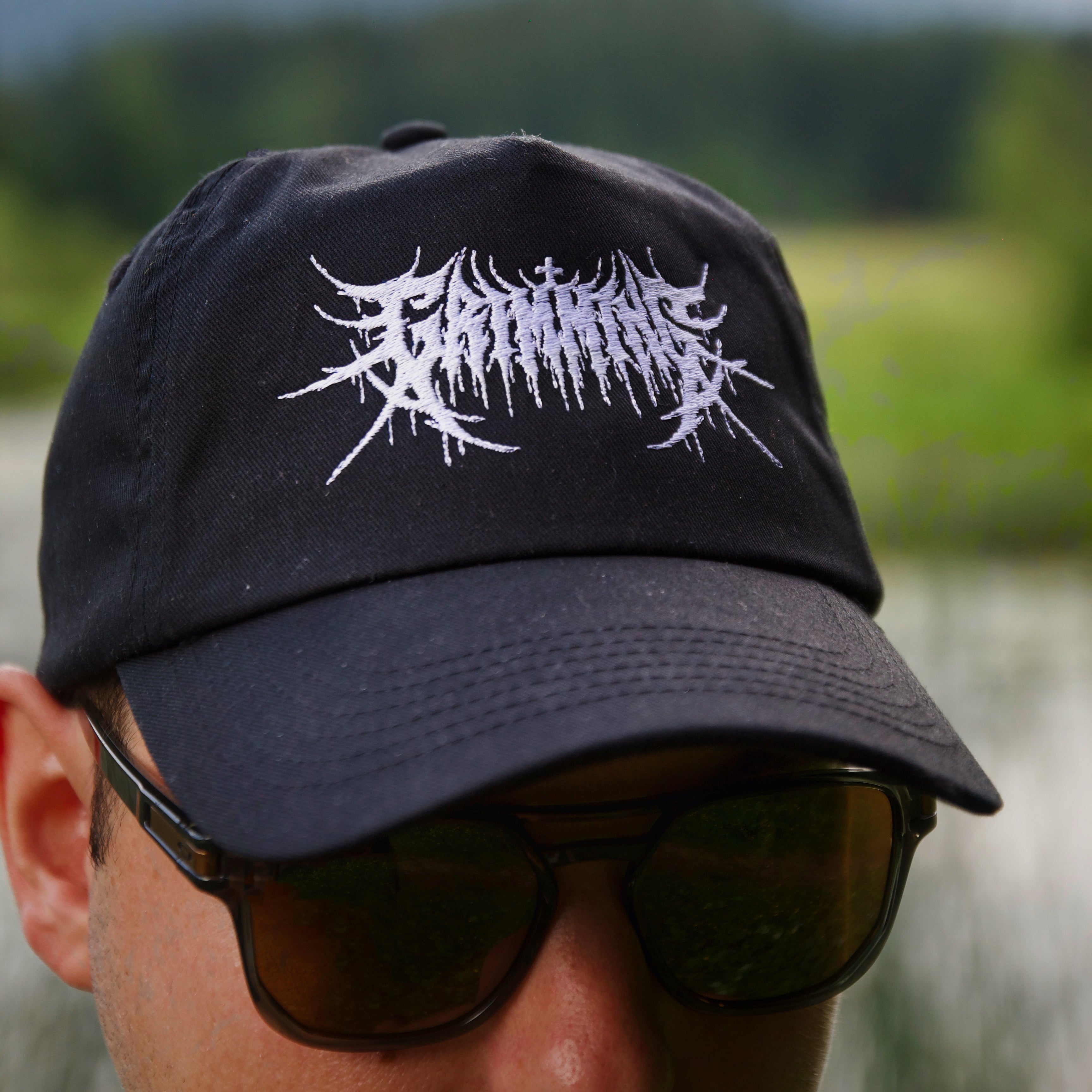 Caps